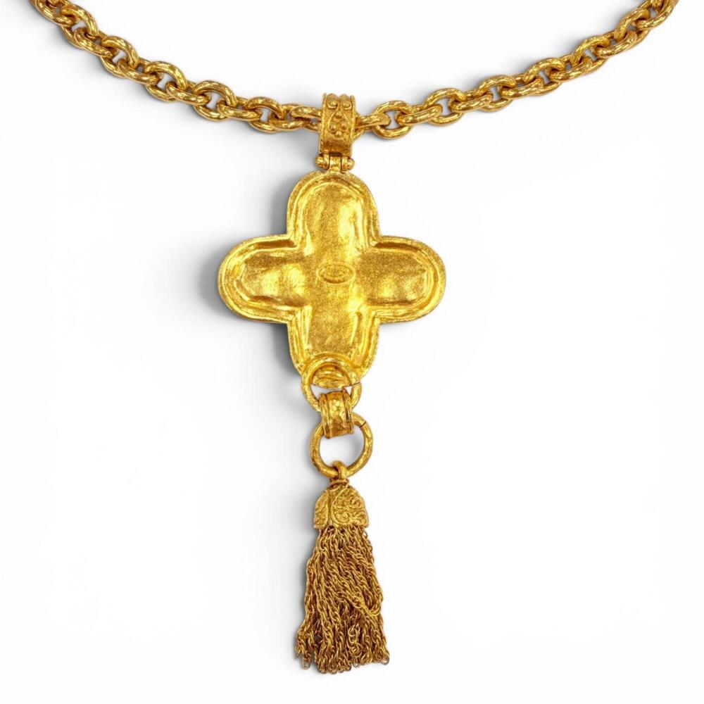 CHANEL Necklace - Picture 3 of 9